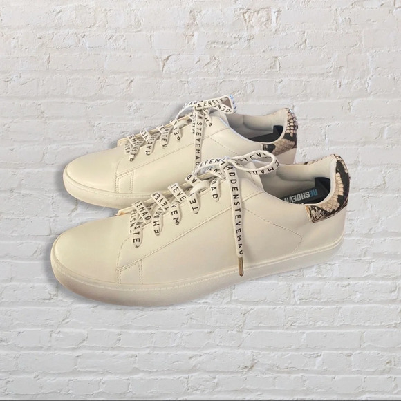 {Steve Madden} sneakers - Picture 3 of 5